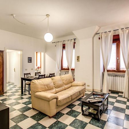 רומא Popolo Accommodation - Lovely Central Apartment מראה חיצוני תמונה