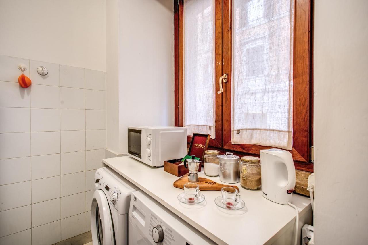 רומא Popolo Accommodation - Lovely Central Apartment מראה חיצוני תמונה