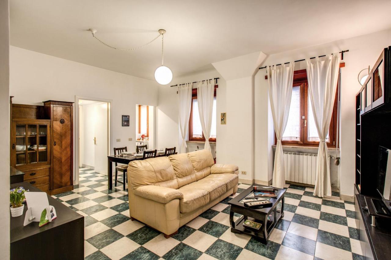 רומא Popolo Accommodation - Lovely Central Apartment מראה חיצוני תמונה